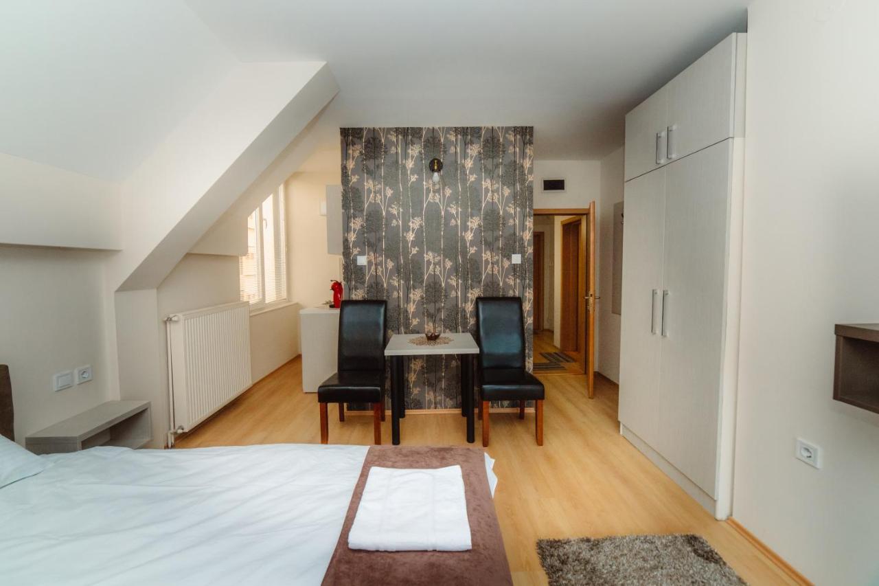 Duga Apartmani Kragujevac Luaran gambar