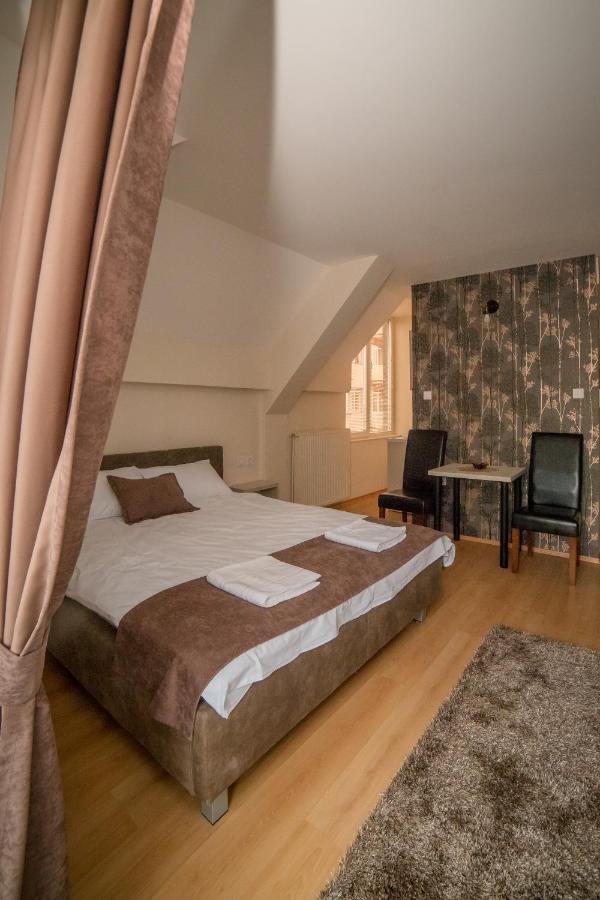 Duga Apartmani Kragujevac Luaran gambar